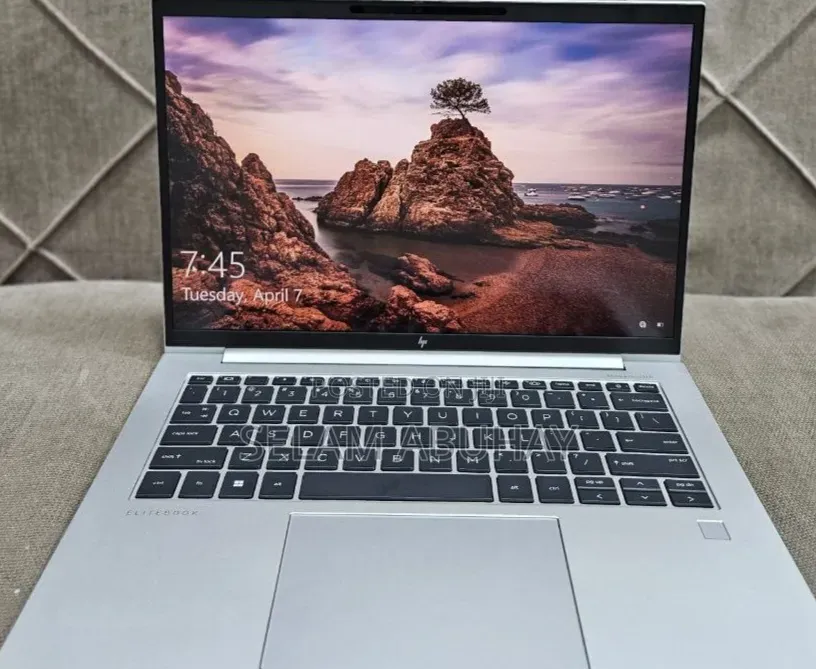 New Laptop HP EliteBook 840 G10 16GB Intel Core i7 SSD 512GB