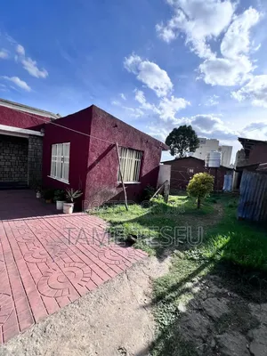 4bdrm House in ወሰን 1200ካሬ, Yeka for sale