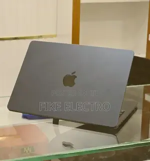 New Laptop Apple MacBook Air 2025 M4 16GB Apple M4 SSD 256GB