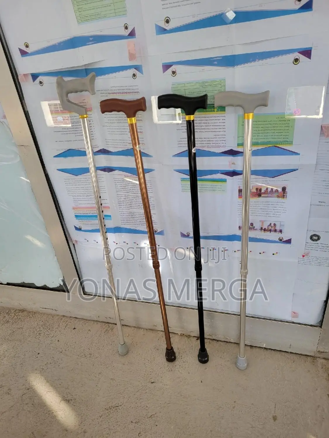Walking Stick, High-Strength愕畛abrasion Resistance. The Handles