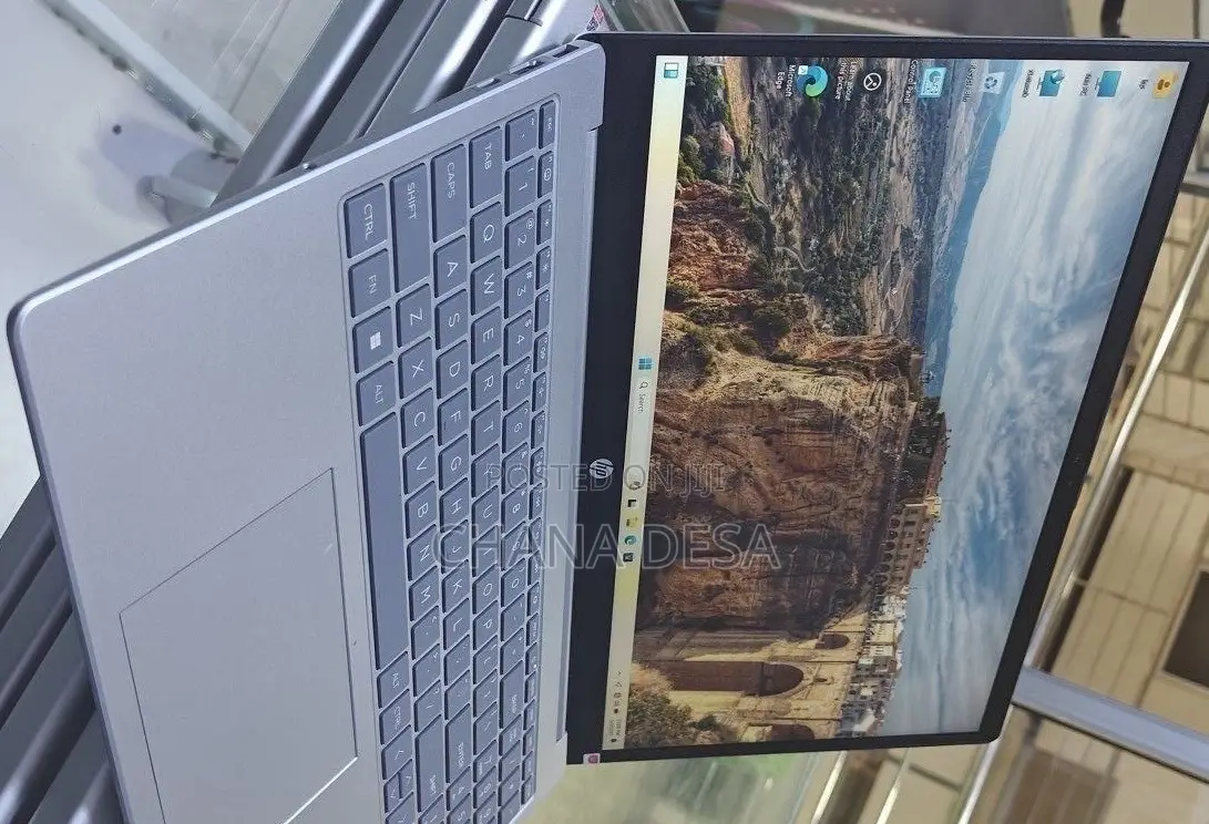 New Laptop HP 16GB Intel Core i5 SSD 1T