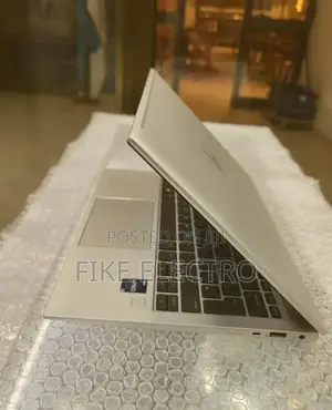 New Laptop HP EliteBook 830 G9 16GB Intel Core i5 SSD 512GB