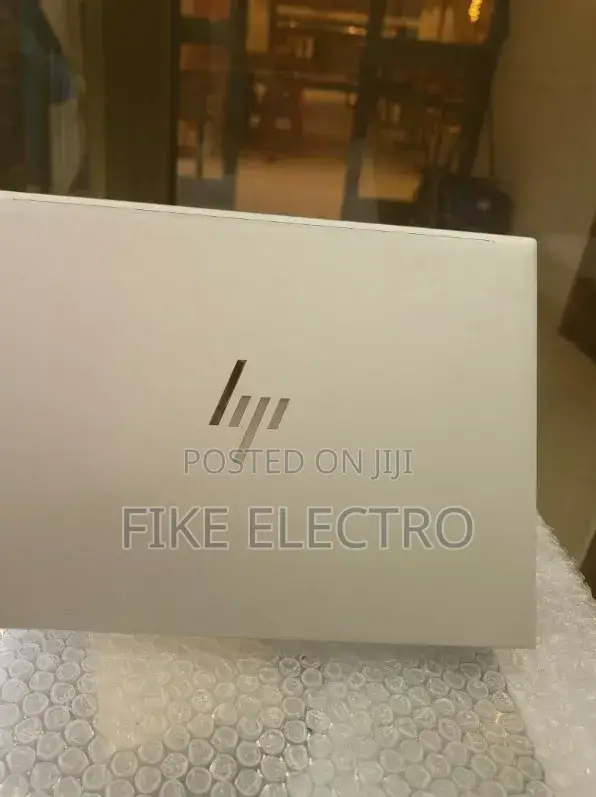 New Laptop HP EliteBook 830 G9 16GB Intel Core i5 SSD 512GB