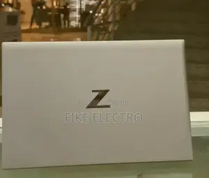 New Laptop HP ZBook Firefly 14 G7 16GB Intel Core i7 SSD 512GB