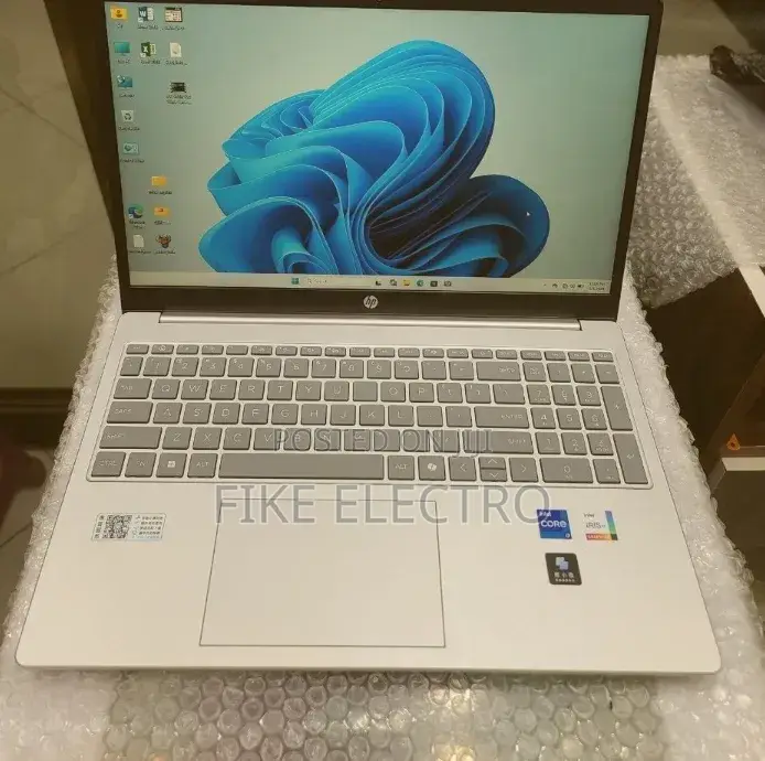 New Laptop HP Stream Notebook 16GB Intel Core i7 SSD 1T