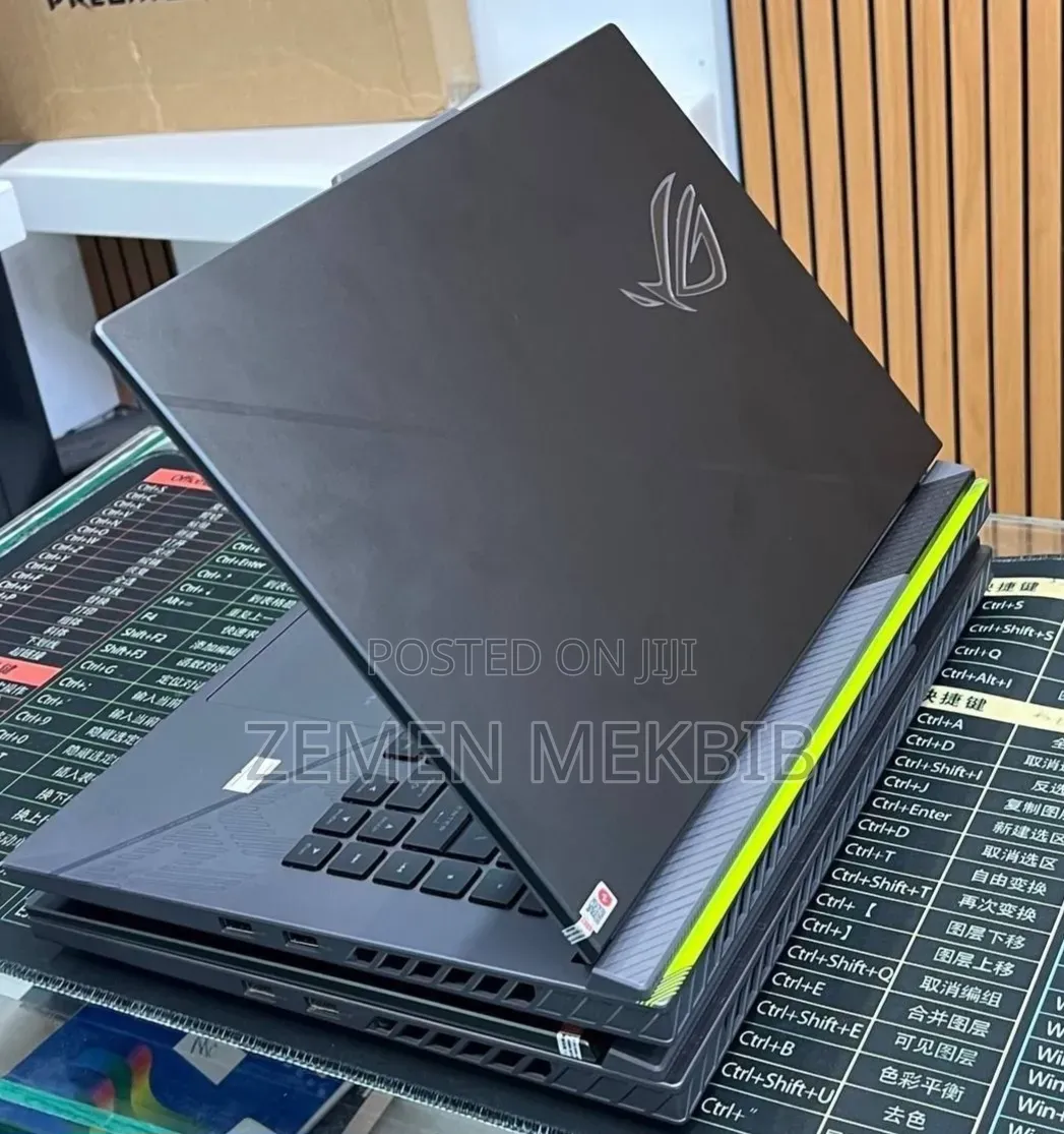 New Laptop Asus ROG Strix G15 16GB Intel Core i9 SSD 1T