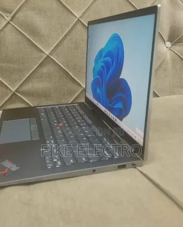 New Laptop Lenovo ThinkPad X1 Yoga 16GB Intel Core i7 SSD 512GB