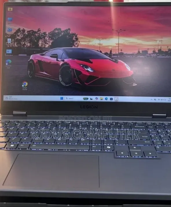New Laptop Lenovo Legion 7 24GB Intel Core i7 SSD 1T