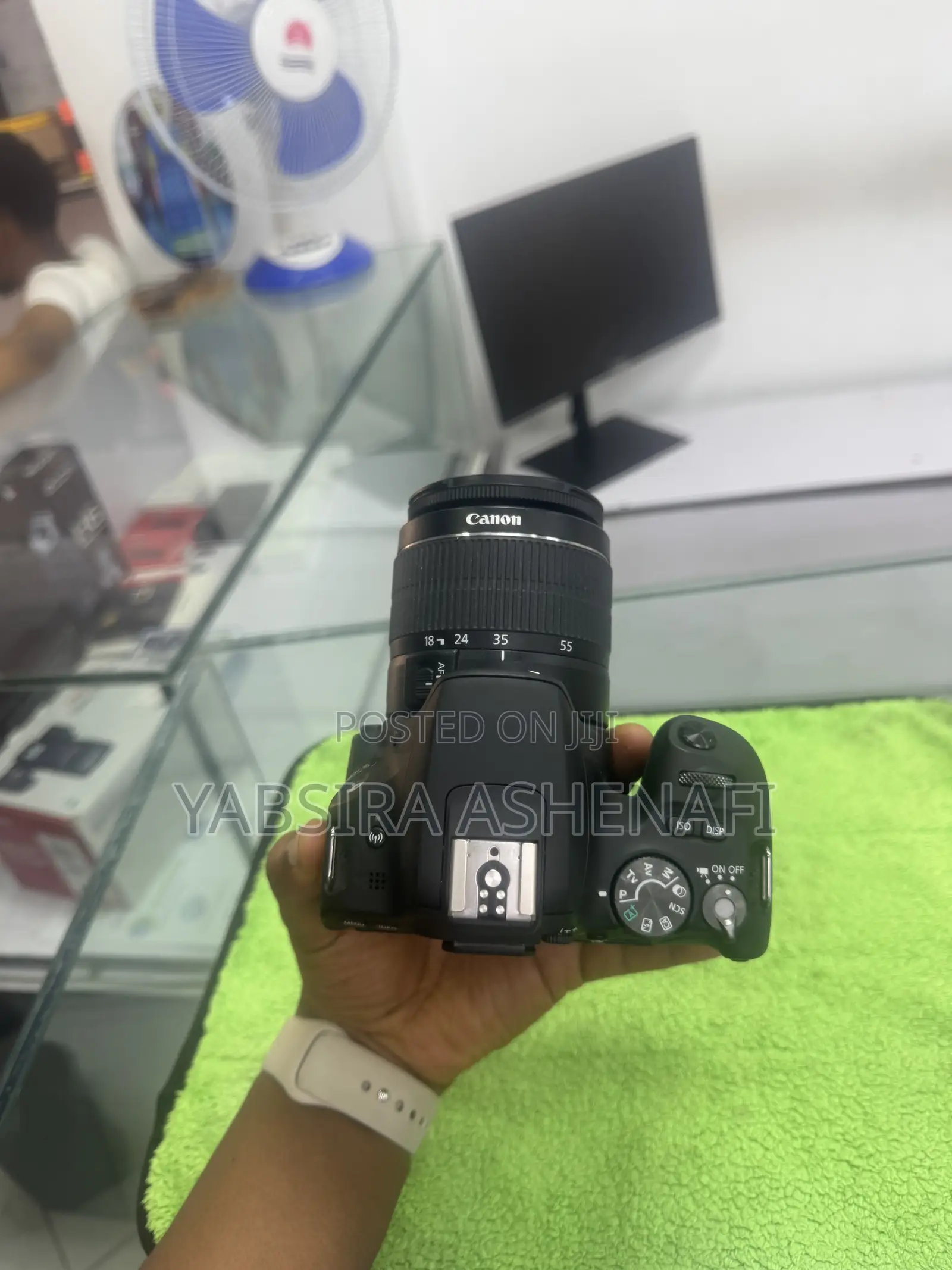 Canon 200d