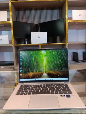 New Laptop HP EliteBook 840 G10 16GB Intel Core i7 SSD 512GB