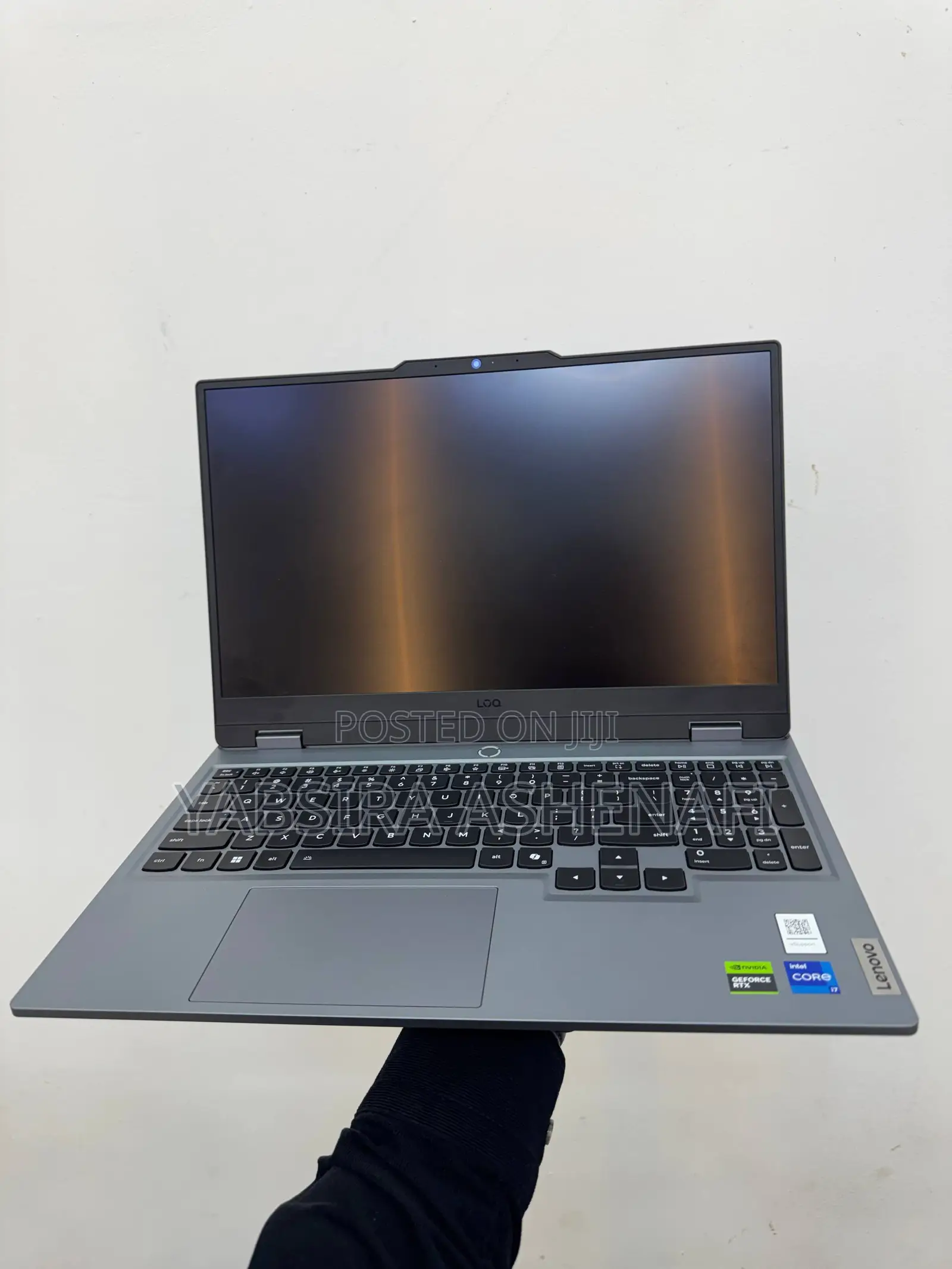 New Laptop Lenovo LOQ 15IRH8 16GB Intel SSD 512GB