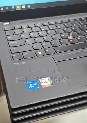 New Laptop Lenovo ThinkPad X1 Yoga 16GB Intel Core i5 SSD 256GB