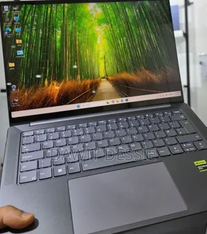 New Laptop Lenovo 32GB AMD Ryzen 7 SSD 512GB