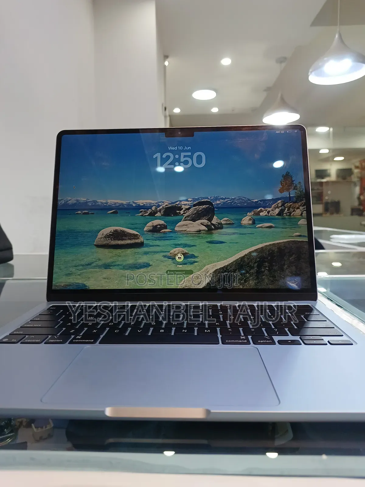 New Laptop Apple MacBook Pro 2024 M4 16GB Apple M4 SSD 256GB