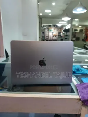 New Laptop Apple MacBook Pro 2024 M4 16GB Apple M4 SSD 256GB