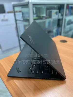 New Laptop Lenovo ThinkPad X1 Carbon 16GB Intel Core i5 SSD 512GB