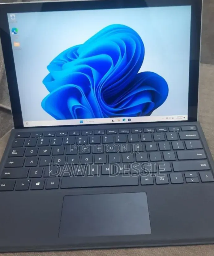 New Laptop Microsoft Surface Pro 7+ 16GB Intel Core i7 SSD 512GB