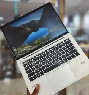 New Laptop HP EliteBook 840 G10 16GB Intel Core i7 SSD 512GB