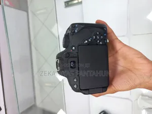 Canon 700d _With Lens
