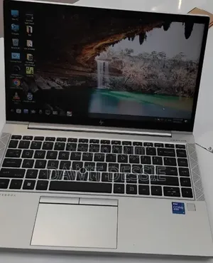New Laptop HP EliteBook 840 G8 16GB Intel Core i5 SSD 512GB