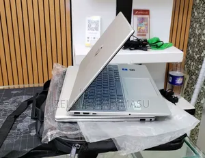 New Laptop HP Stream Notebook 16GB Intel Core i7 SSD 1T