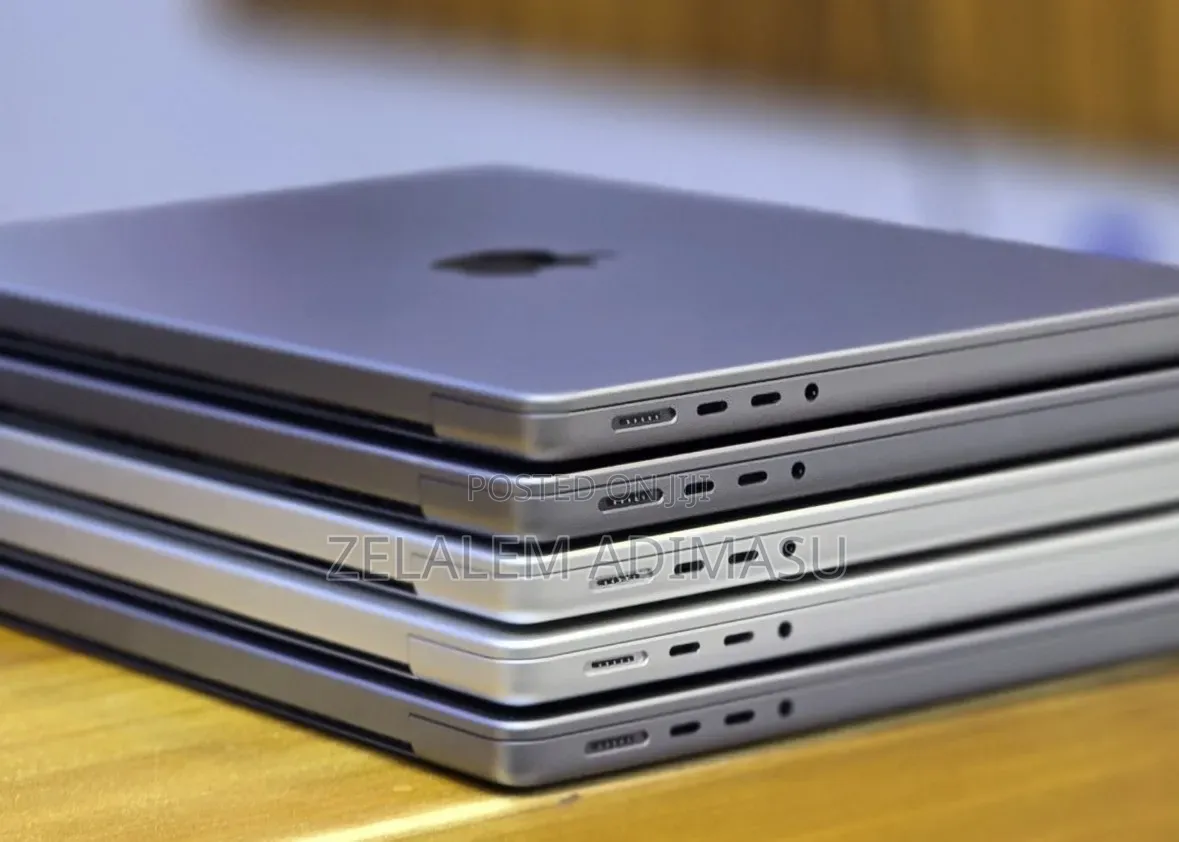 New Laptop Apple MacBook Pro 2020 M1 16GB Apple M1 SSD 512GB