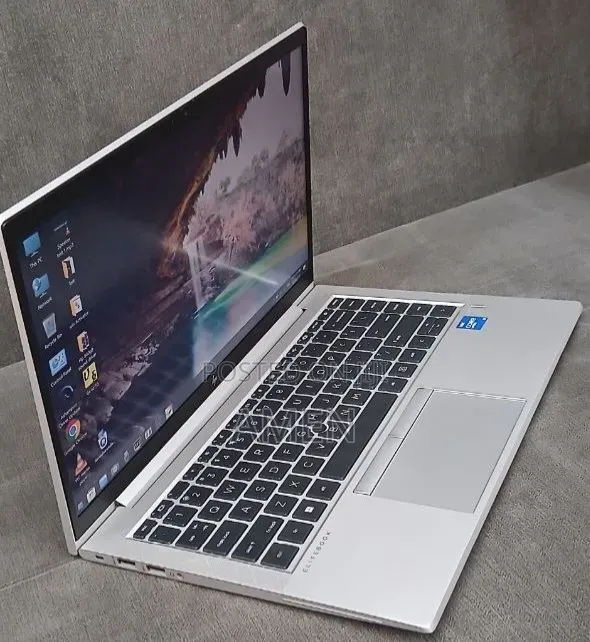 New Laptop HP EliteBook 840 G8 16GB Intel Core i5 SSD 512GB