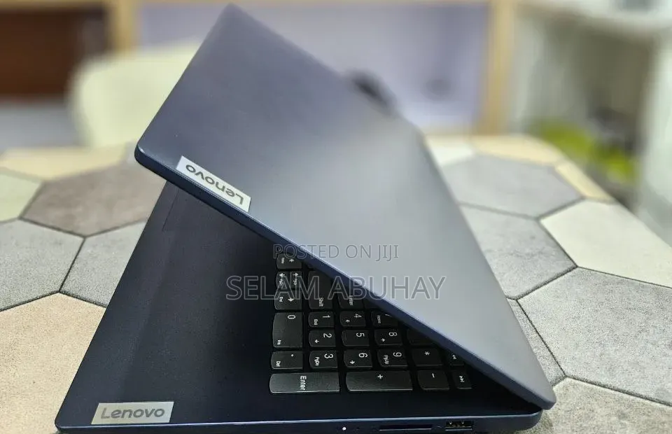 New Laptop Lenovo IdeaPad Z575 8GB AMD Ryzen 5 SSD 512GB