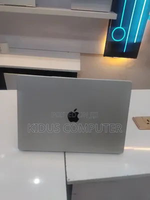 New Laptop Apple MacBook Pro 2021 M1 Max 32GB Apple M1 SSD 1T