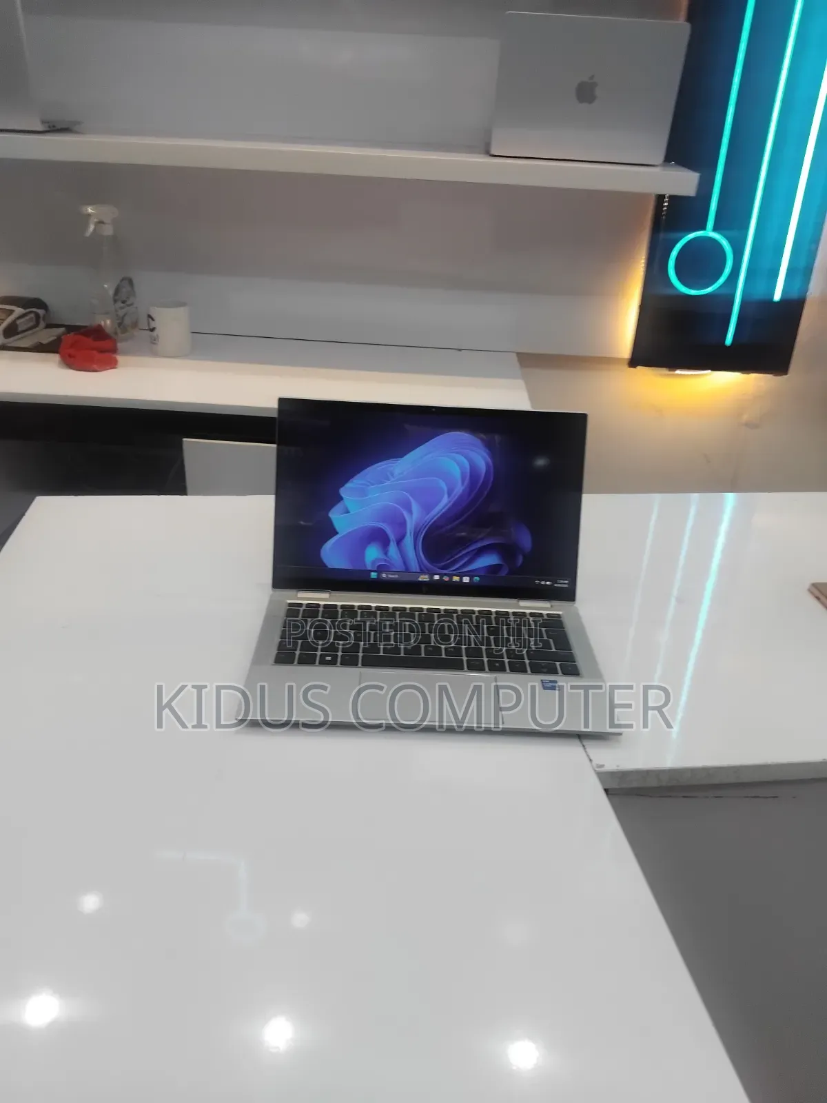New Laptop HP EliteBook x360 1030 G8 16GB Intel Core i5 SSD 512GB