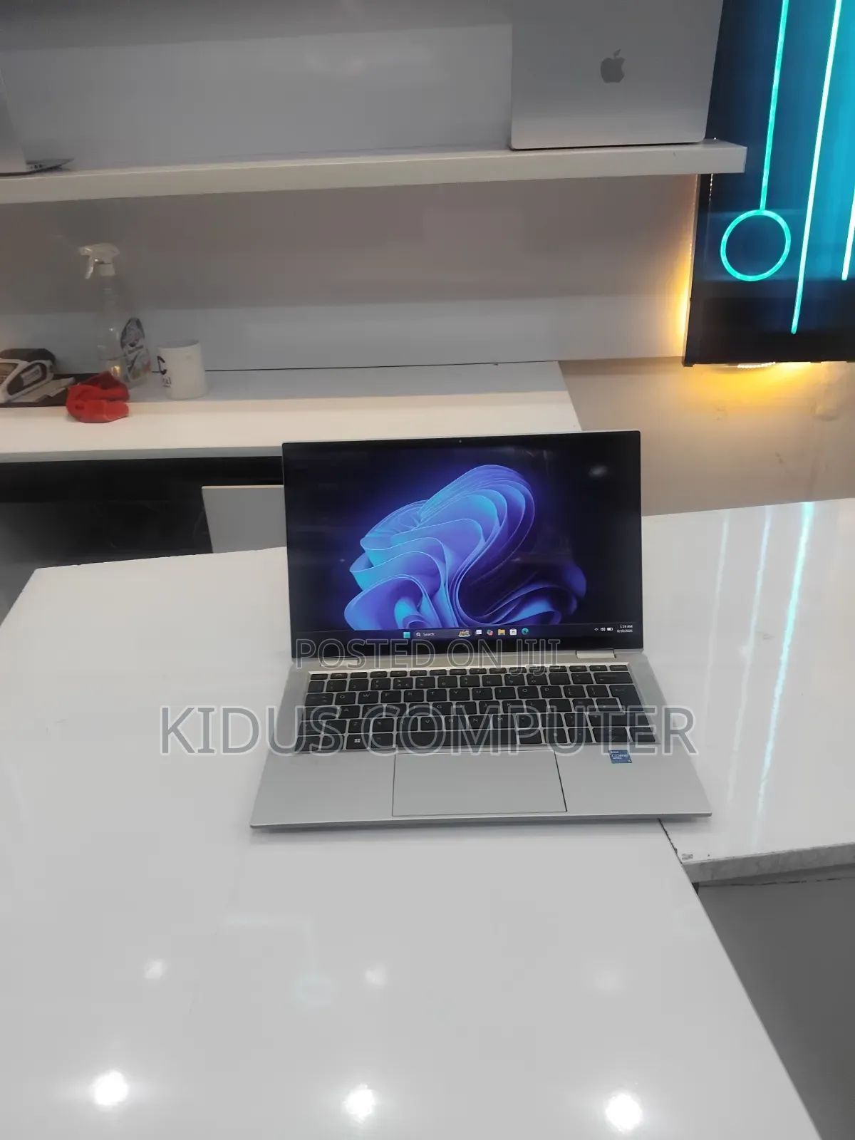 New Laptop HP EliteBook x360 1030 G8 16GB Intel Core i5 SSD 512GB