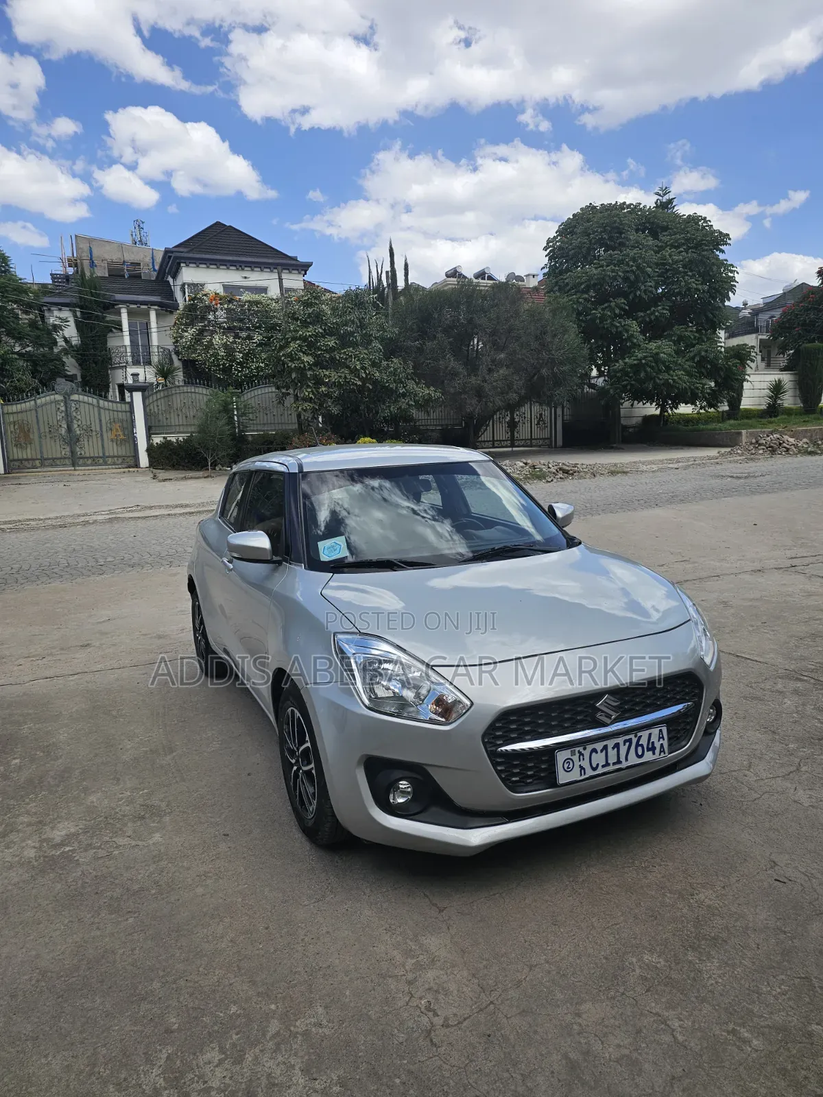 Suzuki Swift 2022 Silver