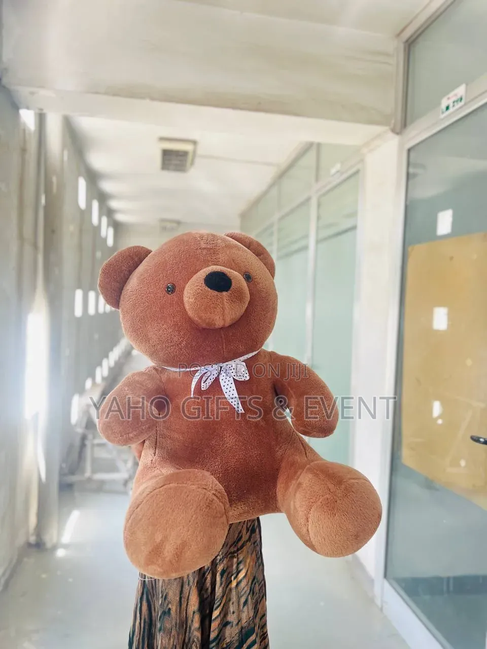 Yaho Toys Medium Brown