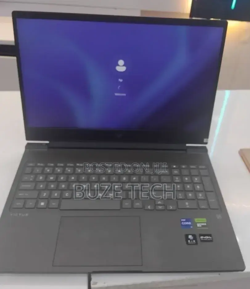 New Laptop HP Victus 15 16GB Intel Core i7 SSD 1T
