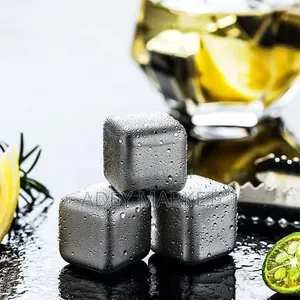 Fieni - Set of 4 Stainless Steel Ice Cubes