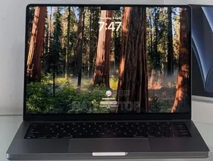 New Laptop Apple MacBook Pro 2022 M2 16GB Apple M2 SSD 512GB