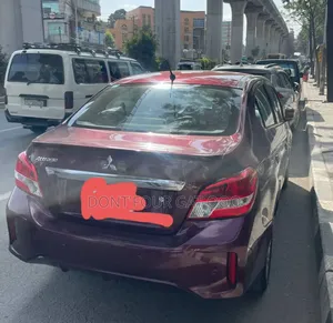Mitsubishi Attrage 2021 Blue