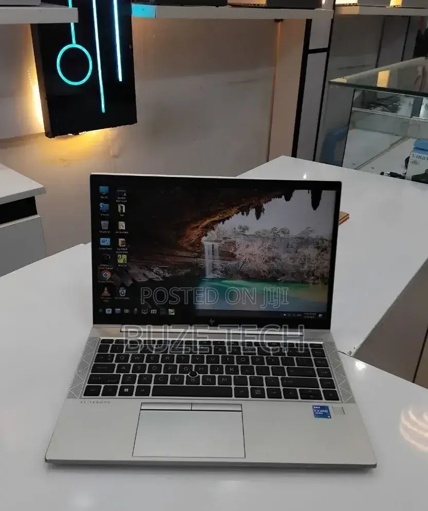 New Laptop HP EliteBook 840 G8 16GB Intel Core i5 SSD 512GB