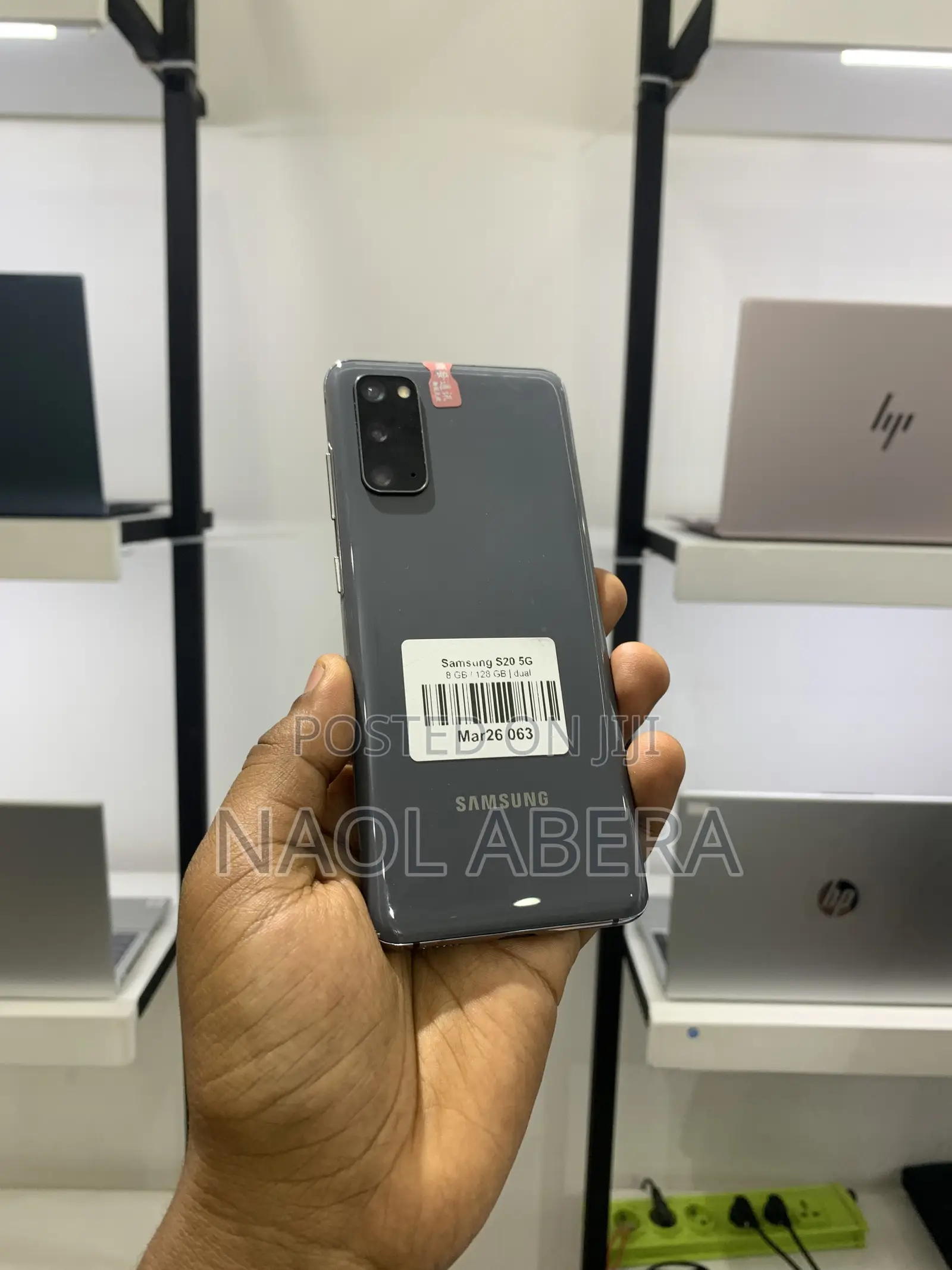 New Samsung Galaxy S20 128 GB Gray