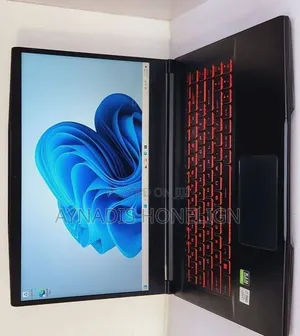New Laptop MSI 16GB Intel Core i7 SSD 512GB