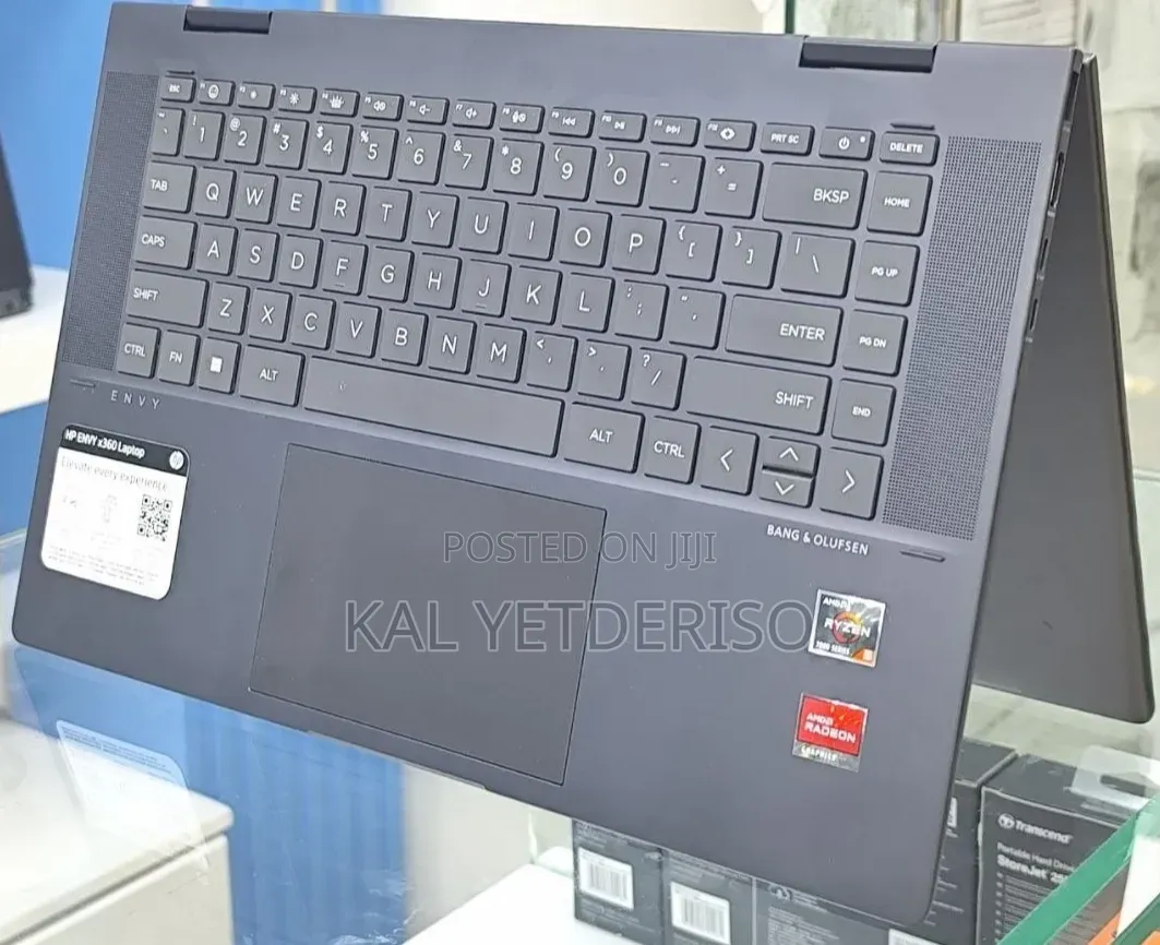 New Laptop HP Envy x360 8GB Intel Core i7 SSD 512GB