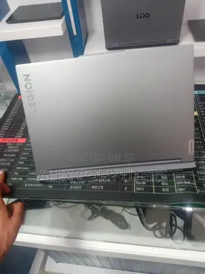 New Laptop Lenovo Legion 5 16GB AMD Ryzen 7 SSD 1T
