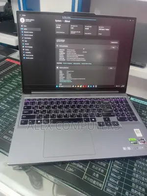 New Laptop Lenovo Legion 5 16GB AMD Ryzen 7 SSD 1T