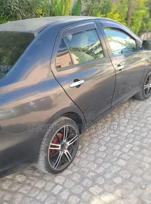 Toyota Yaris 2010