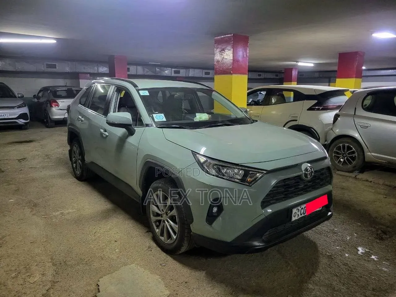 Toyota RAV4 2021 Gray