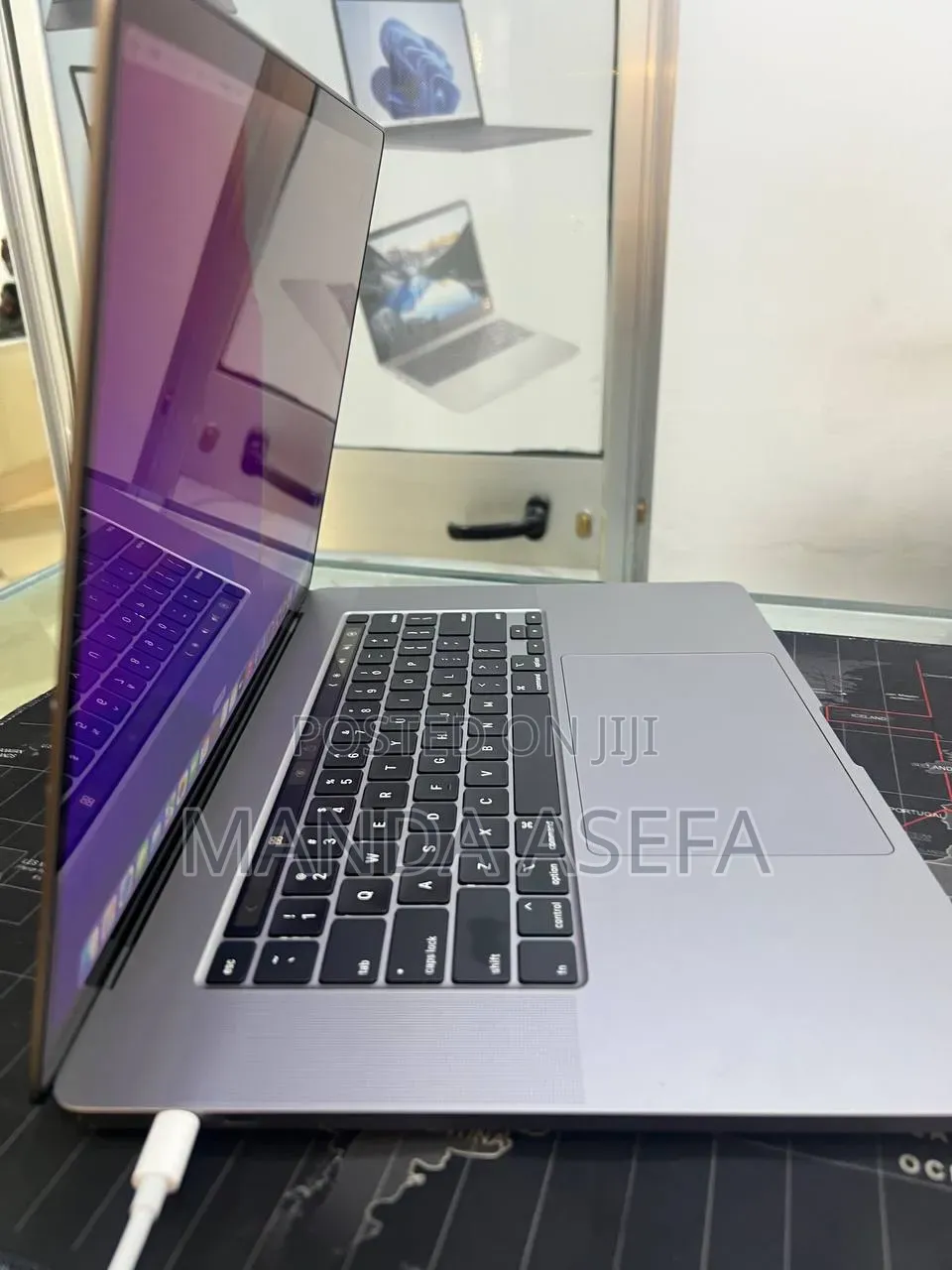 New Laptop Apple MacBook Pro 2019 32GB Intel Core i9 SSD 512GB