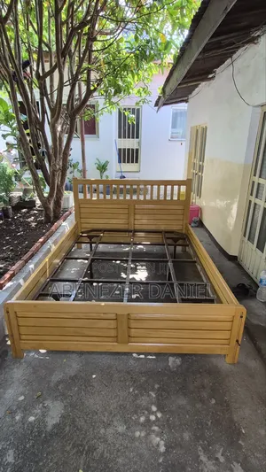 Bed For Sell የ ዋንዛ እንጨት አልጋ