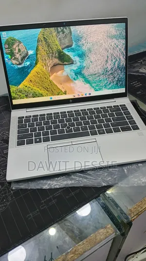 New Laptop HP EliteBook 840 G8 16GB Intel Core i7 SSD 512GB
