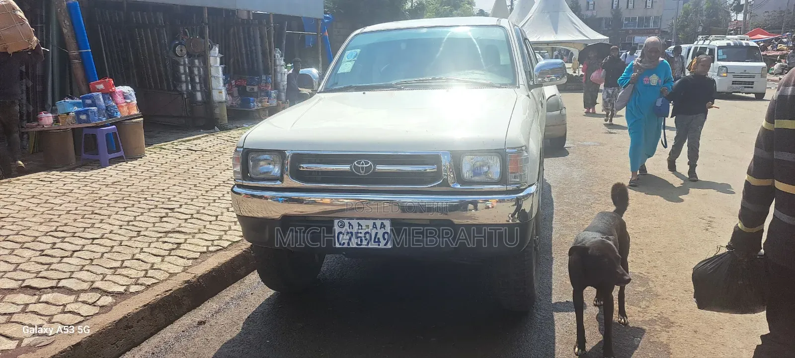 Toyota Hilux 2002 White