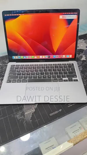 New Laptop Apple MacBook Air 2020 M1 8GB Apple M1 SSD 512GB